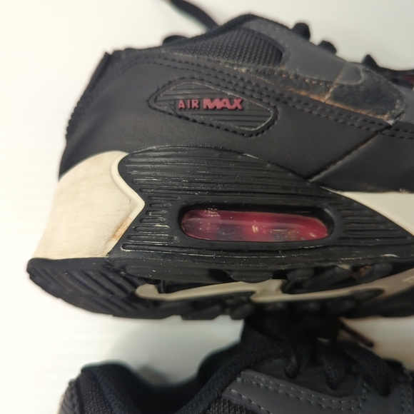 Nike Air Max 90 Youth size 3 Black Red lace up sneakers shoes - Picture 9 of 9